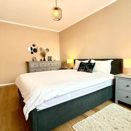 Kasper Coresi Mall - Rise Private Apartments & Suites Brasov Bagian luar foto