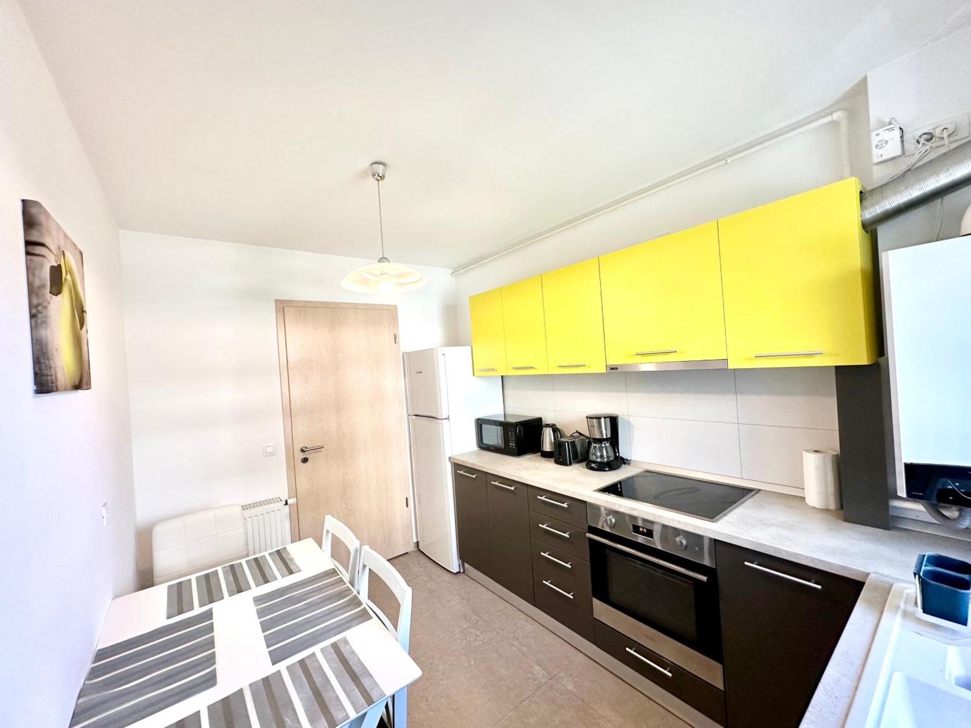 Kasper Coresi Mall - Rise Private Apartments & Suites Brasov Bagian luar foto
