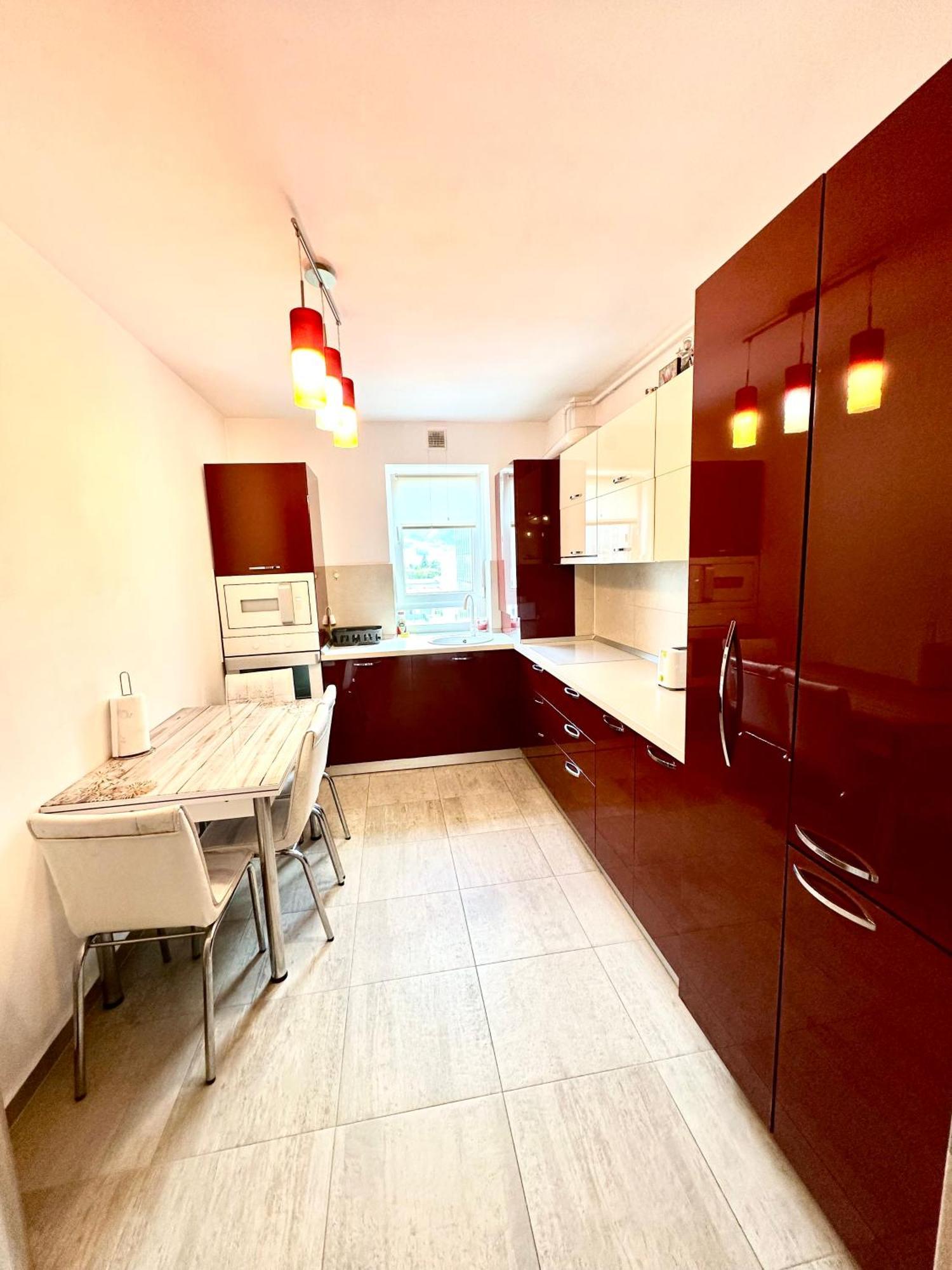 Kasper Coresi Mall - Rise Private Apartments & Suites Brasov Bagian luar foto