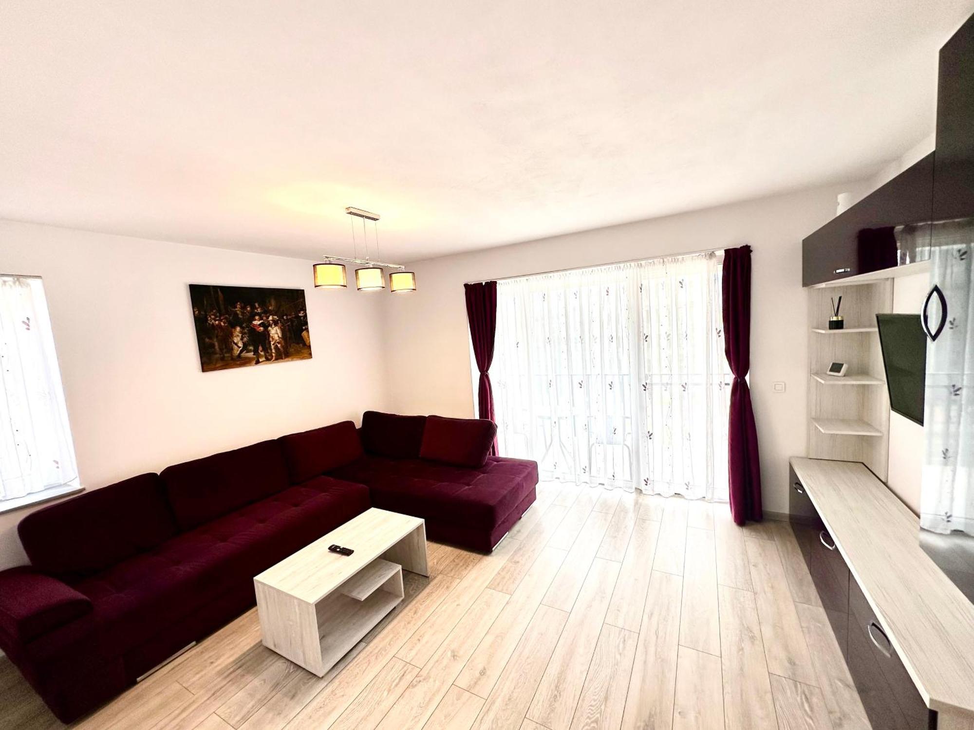 Kasper Coresi Mall - Rise Private Apartments & Suites Brasov Bagian luar foto