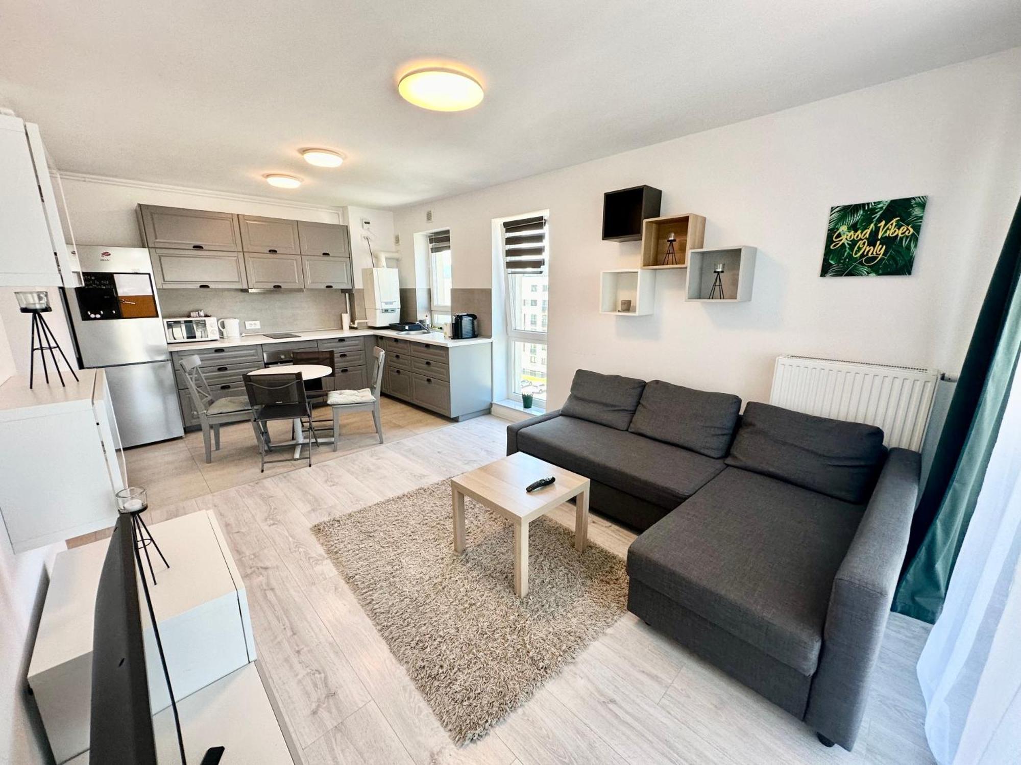 Kasper Coresi Mall - Rise Private Apartments & Suites Brasov Bagian luar foto